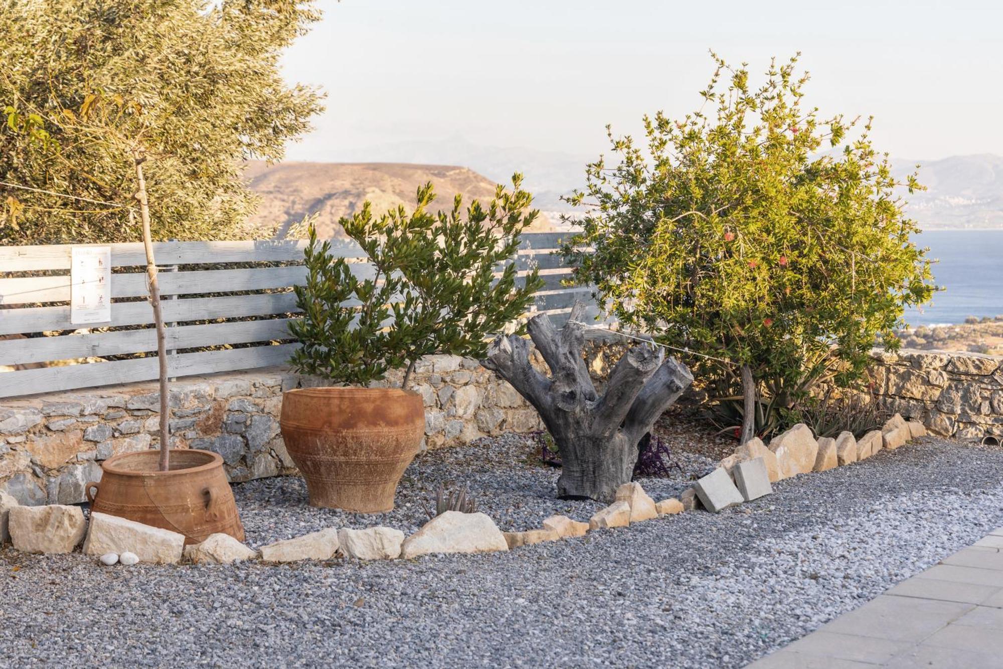 Evgoro Luxury Suites Αγία Γαλήνη Εξωτερικό φωτογραφία